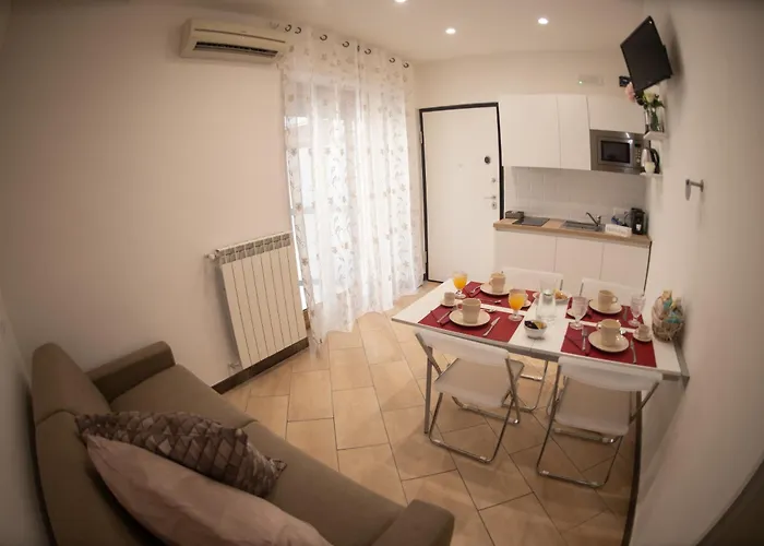 בית נופש Salerno4seasons סלרנו